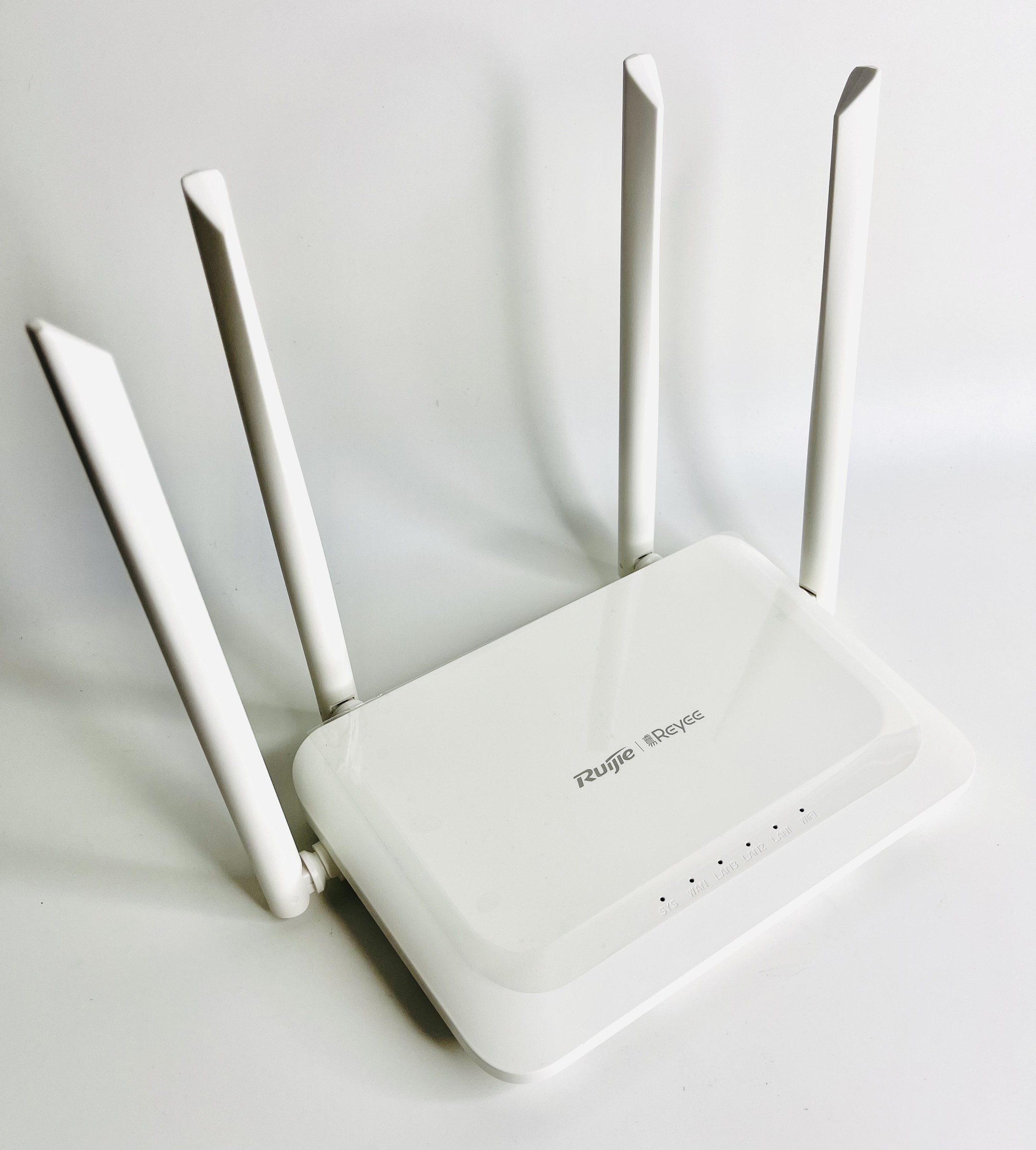 Thiết bị mạng wifi RUIJIE RG-EW1200 (Router wifi cho hộ gia đình)